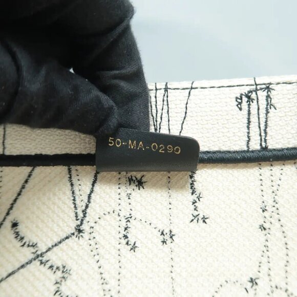 100% Authentic DIOR Book Tote Beige&Black Cloth Shoulder Bag 2152-113024 - Picture 11 of 12